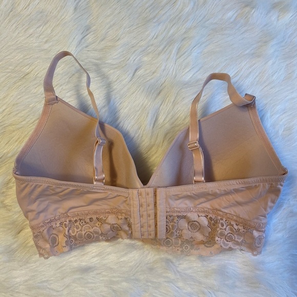 Blake & Co Wireless Bra Women Size 40DD Pink Lightly Lined Wirefree Back Closure - Picture 4 of 6